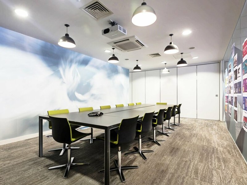 Cool Office Design London Meeting Room 1024X648