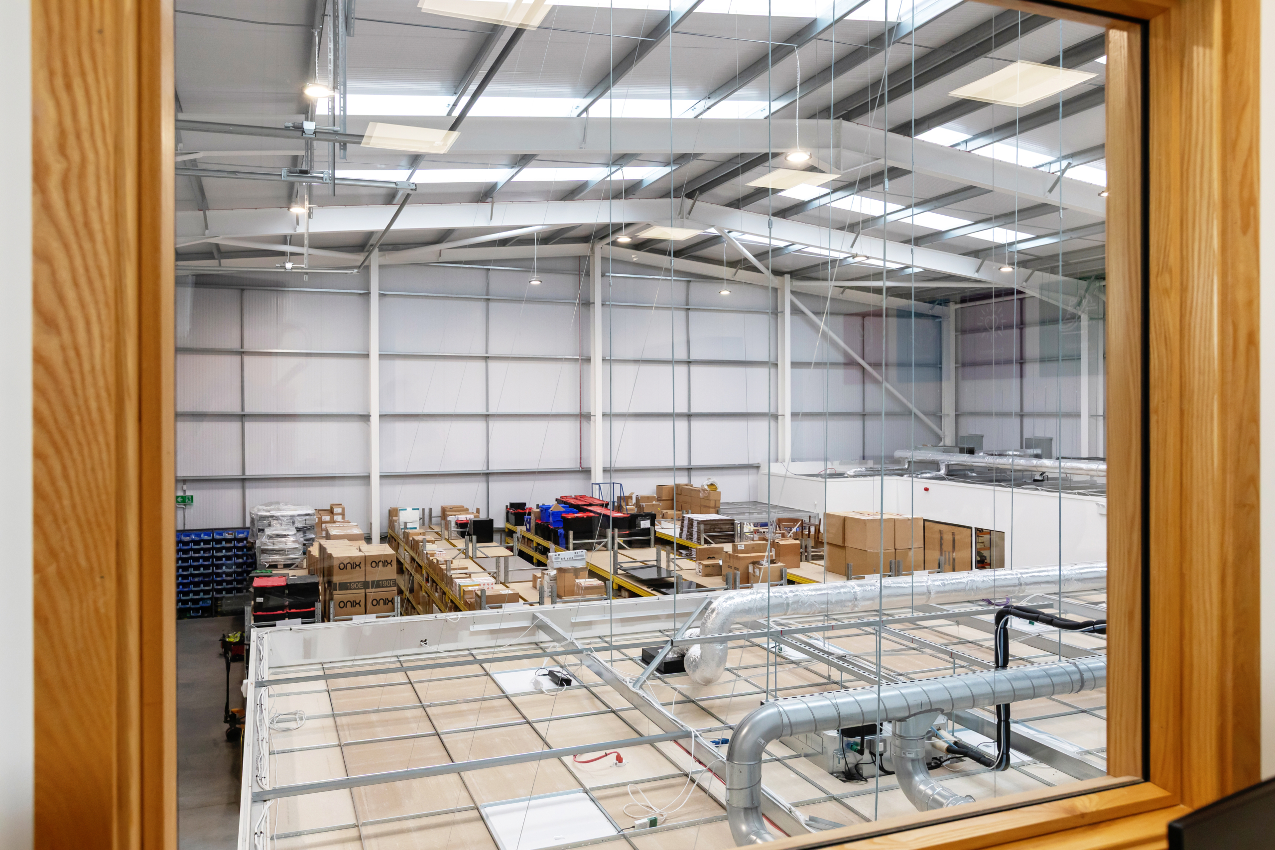 Warehouse with industrial elements and ventilation
