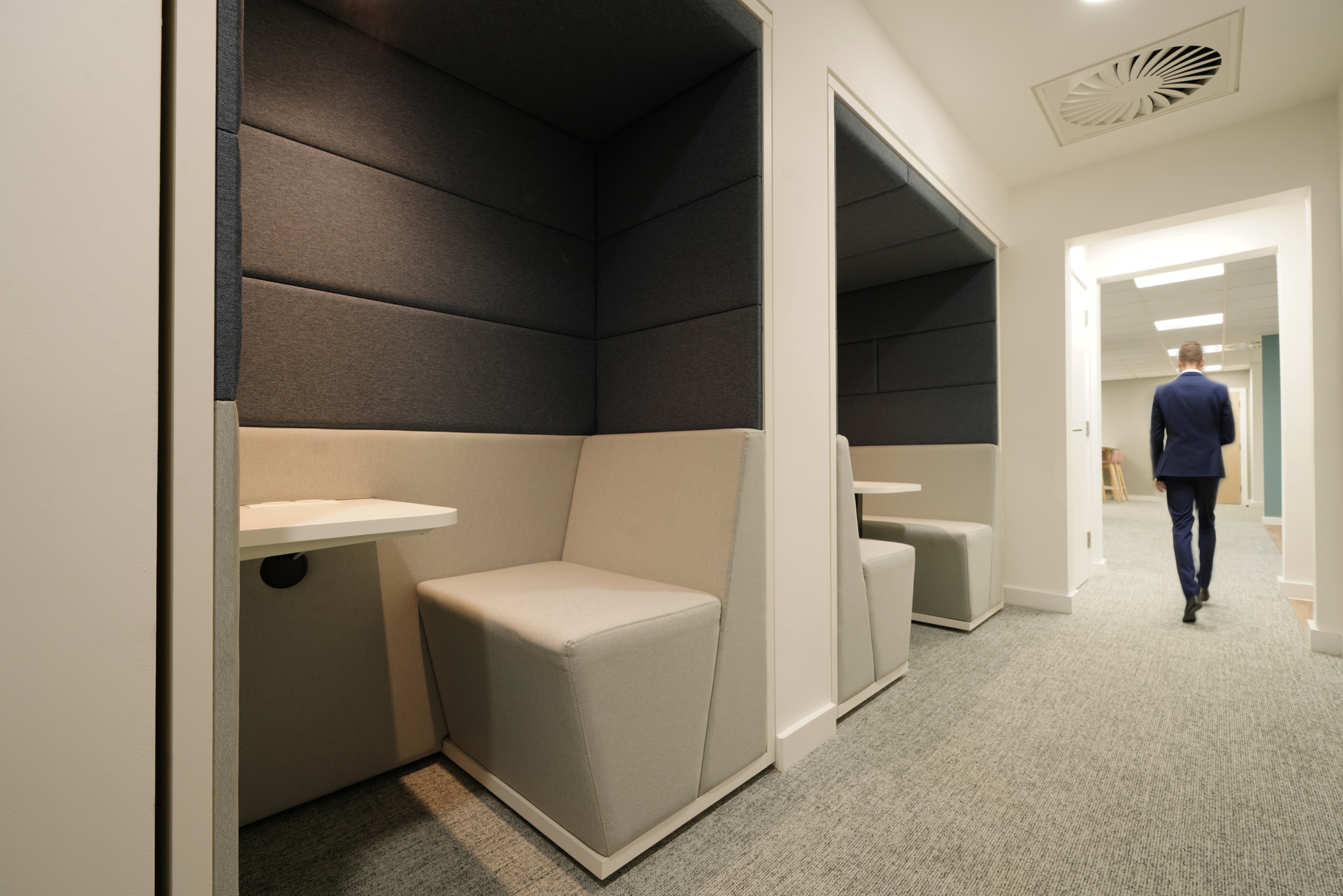 Harwood Wealth Management's workplace, designed by Spectrum (now known as Argentis)