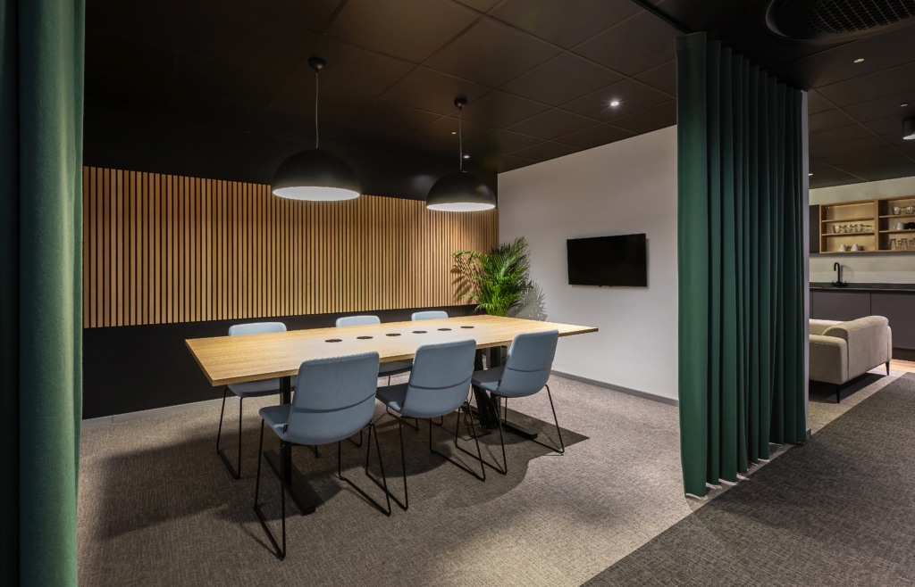Venta Global's workplace, designed by Spectrum